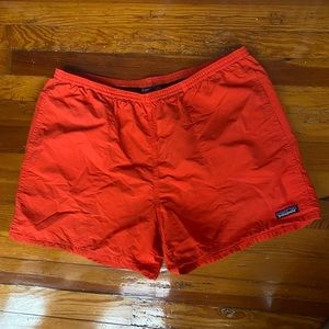 EUC Mens XL Patagonia Baggies shorts / bathingsuit